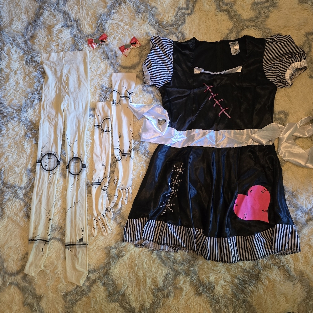 Black and White Halloween Doll Costume with Pink Heart
